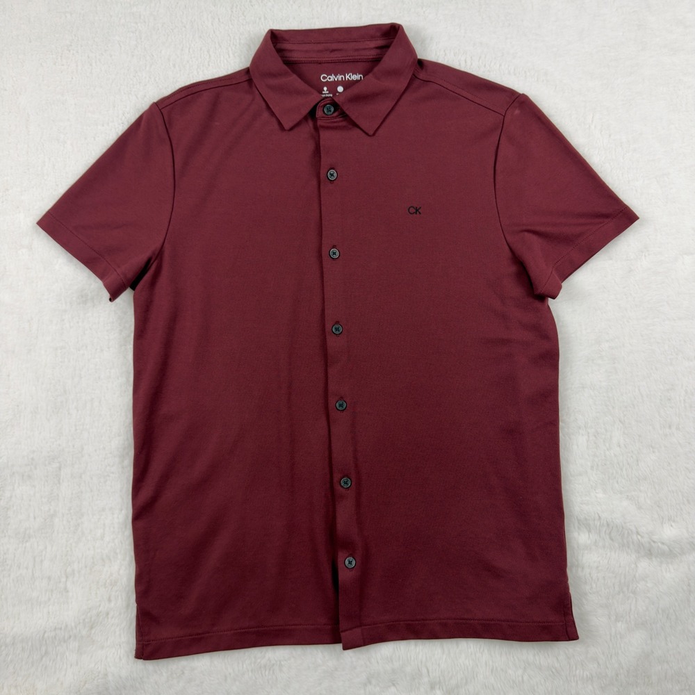 Calvin Klein Mens Small Burgundy Performance Button Down Short Sleeve Shirt CK